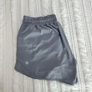 Lululemon hotty hot 4 in inseam shorts